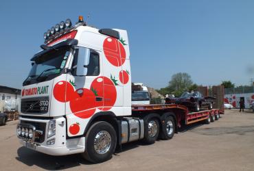 Tomato Plant | Plant Division, 3 Axle Arctic to 35T | Iver, Buckinghamshire & London image 7
