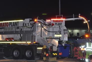 Tomato Plant | Tanker Division, 2000 gallon 4 axle recycler | Iver, Buckinghamshire & London image 4