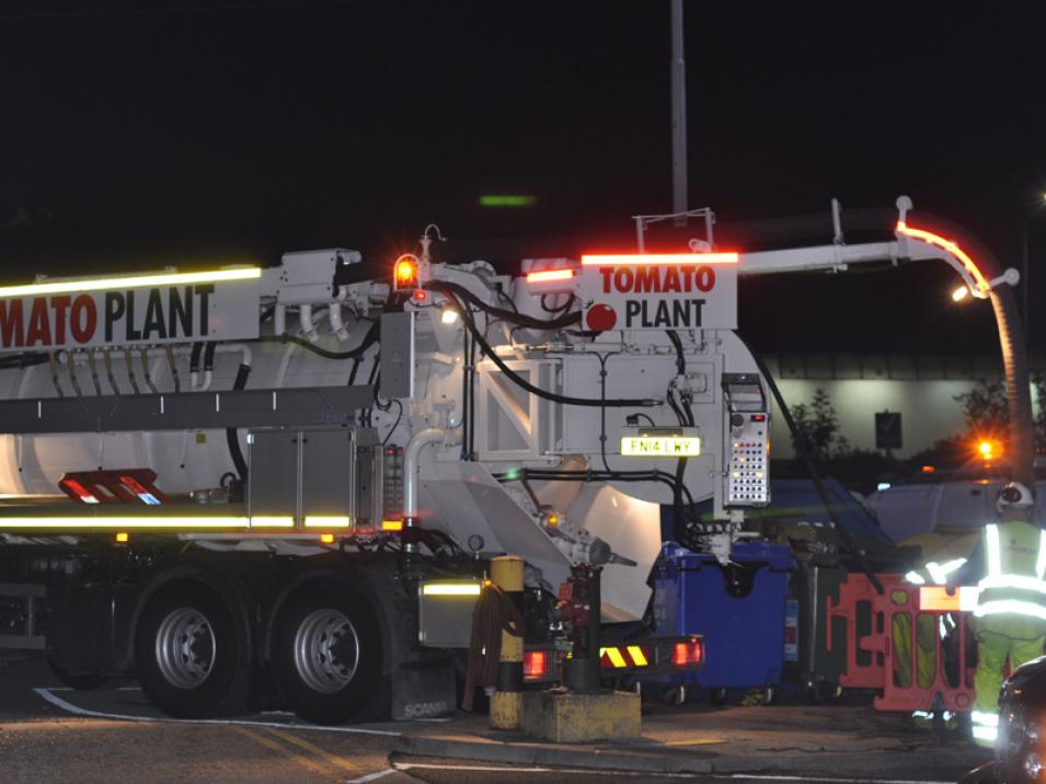 Tomato Plant | Tanker Division, 2000 gallon 4 axle recycler | Iver, Buckinghamshire & London large 4